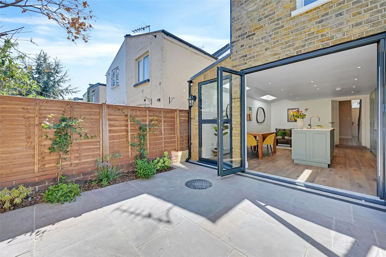 Earlsmead Road, London, NW10, photo 7