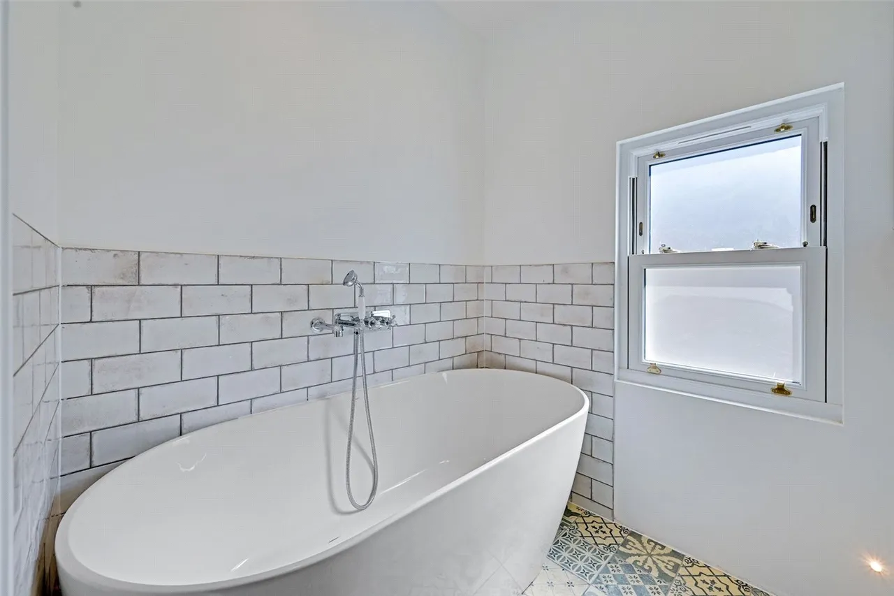 4 bed house for sale — Earlsmead Road, London, NW10