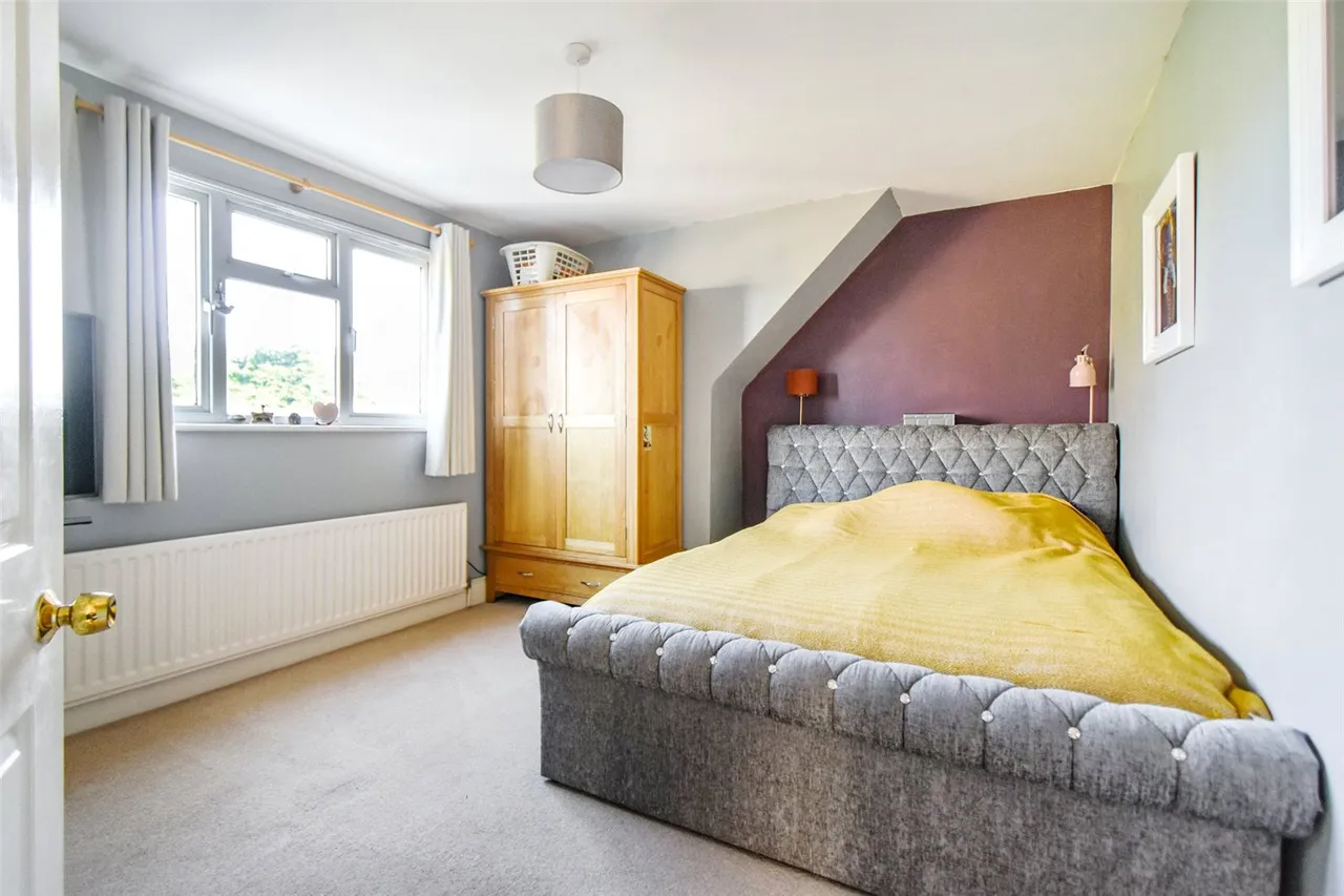 Reading Road, Hook, Hampshire, RG27 9EA, photo 8