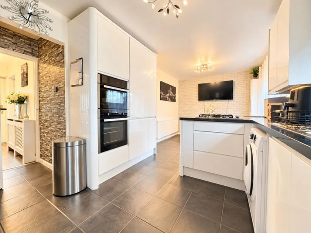 Queslett Road, Great Barr, B43, photo 17