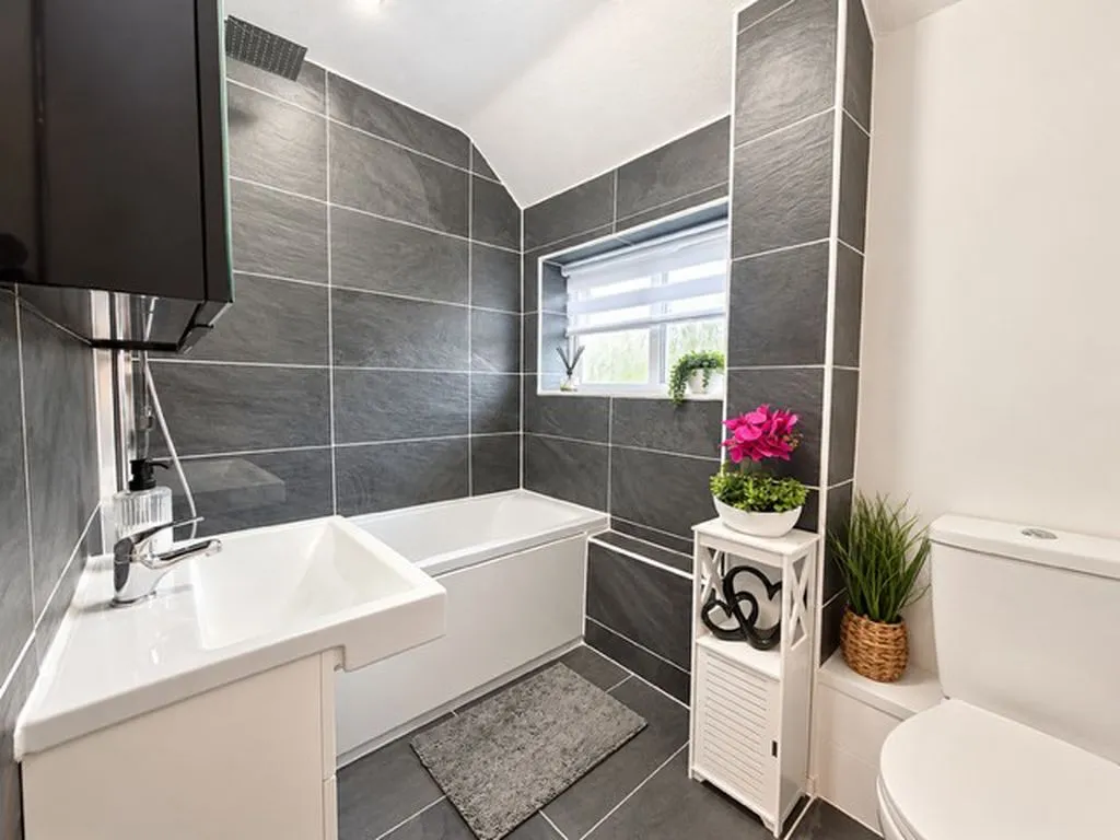 Queslett Road, Great Barr, B43, photo 12