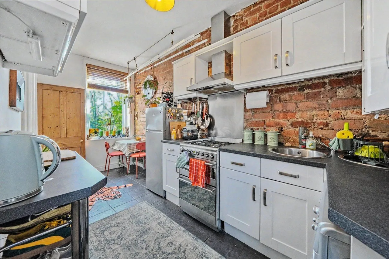 Oakfield Terrace, Horsforth, LS18, photo 6