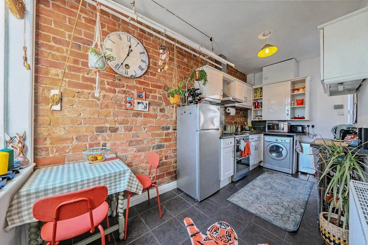 Oakfield Terrace, Horsforth, LS18, photo 5
