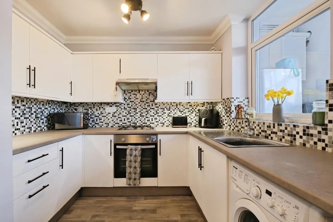 Grange Close, Gosport, PO12, photo 2