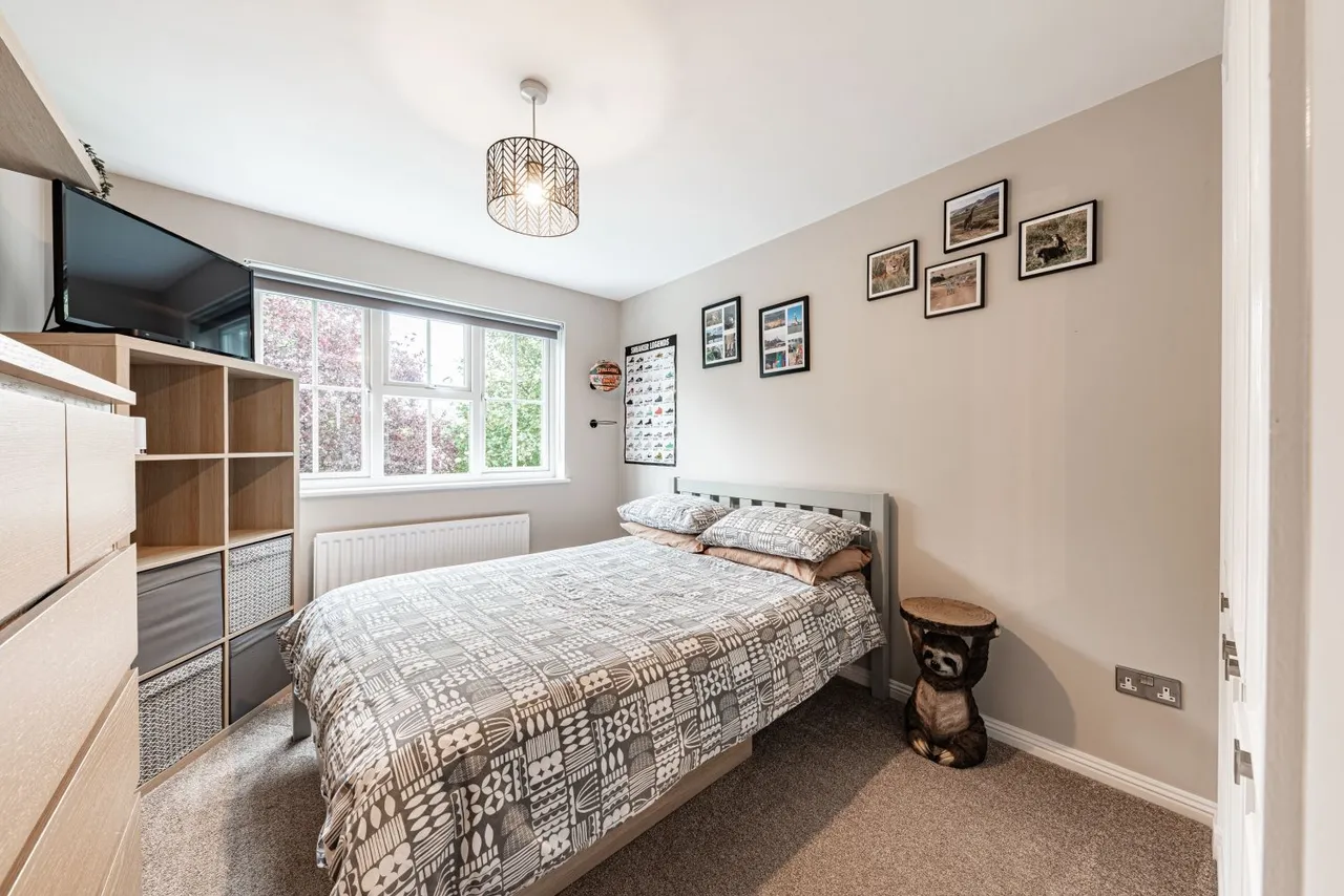 Widgeon Walk, Hawkinge, CT18, photo 25