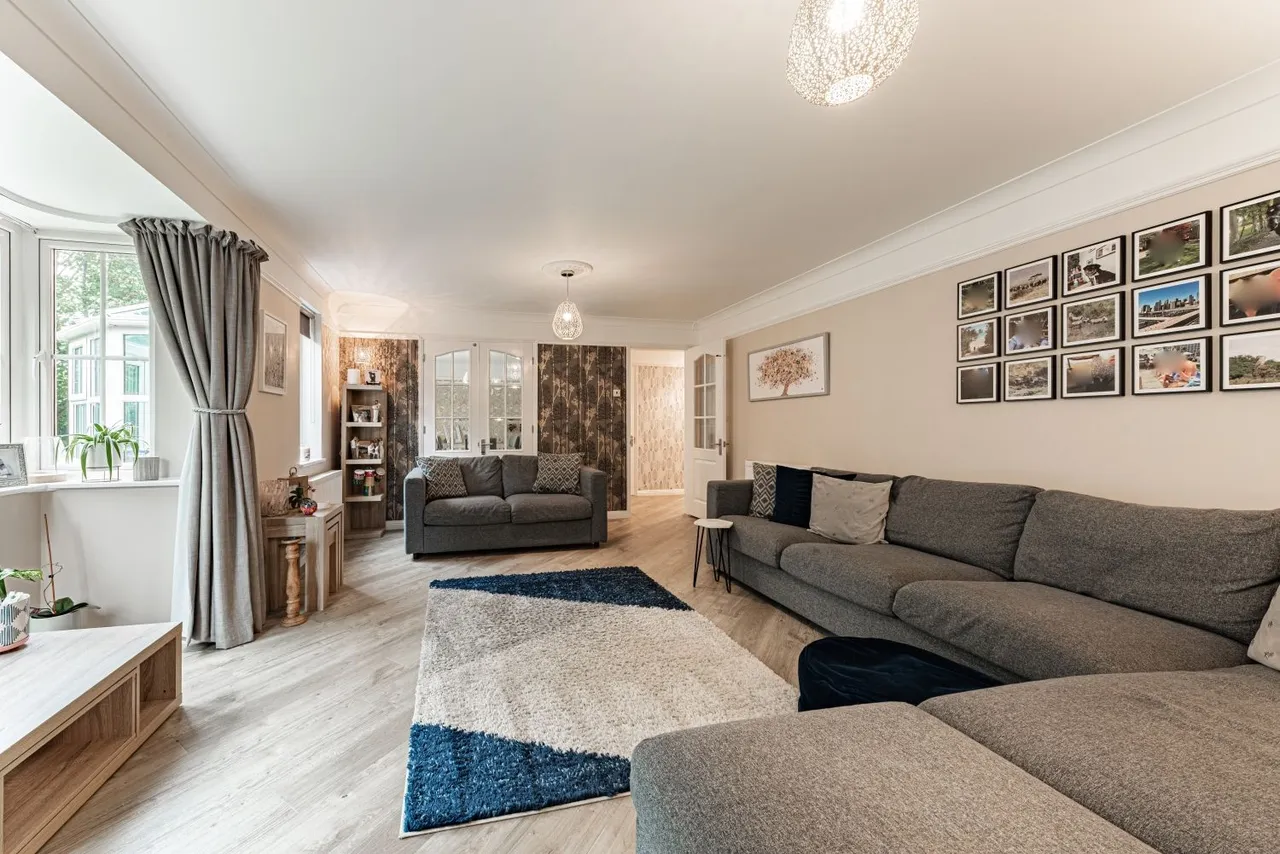 Widgeon Walk, Hawkinge, CT18, photo 11