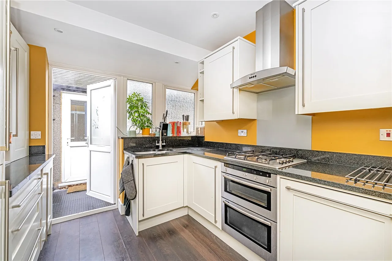 Craneford Way, Twickenham, TW2 7SQ, photo 5