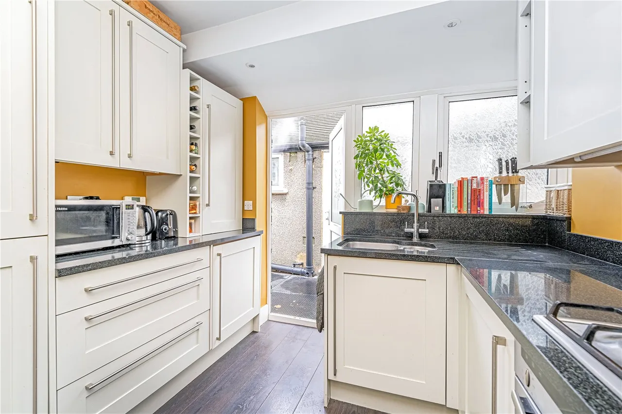 Craneford Way, Twickenham, TW2 7SQ, photo 6