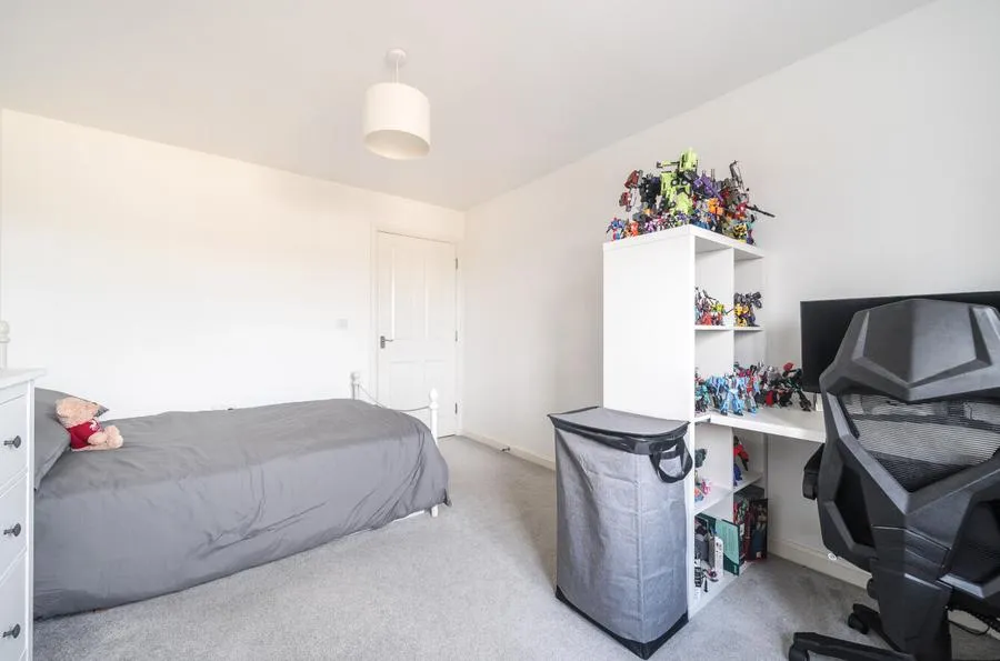 Eamer Crescent, Wokingham, RG41, photo 6