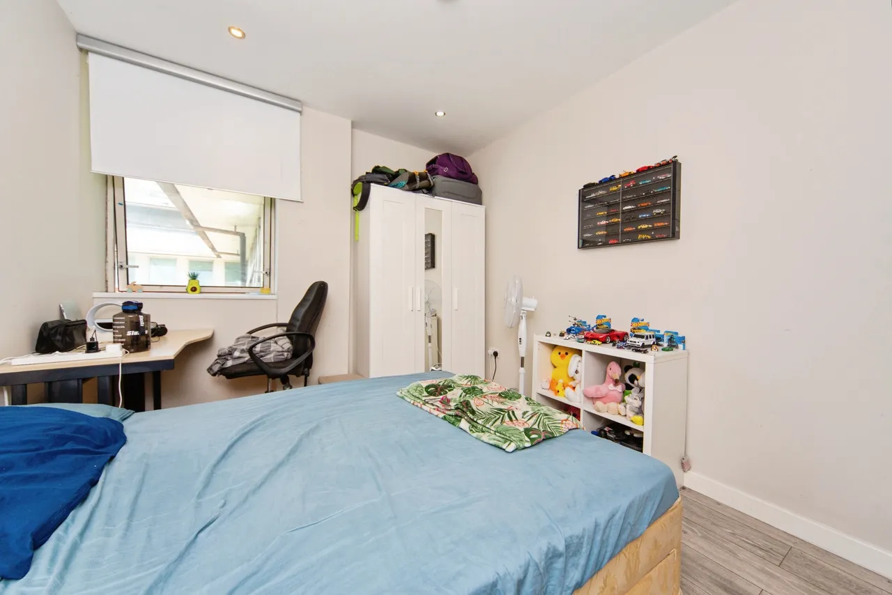 East Lane, Runcorn, WA7, photo 9