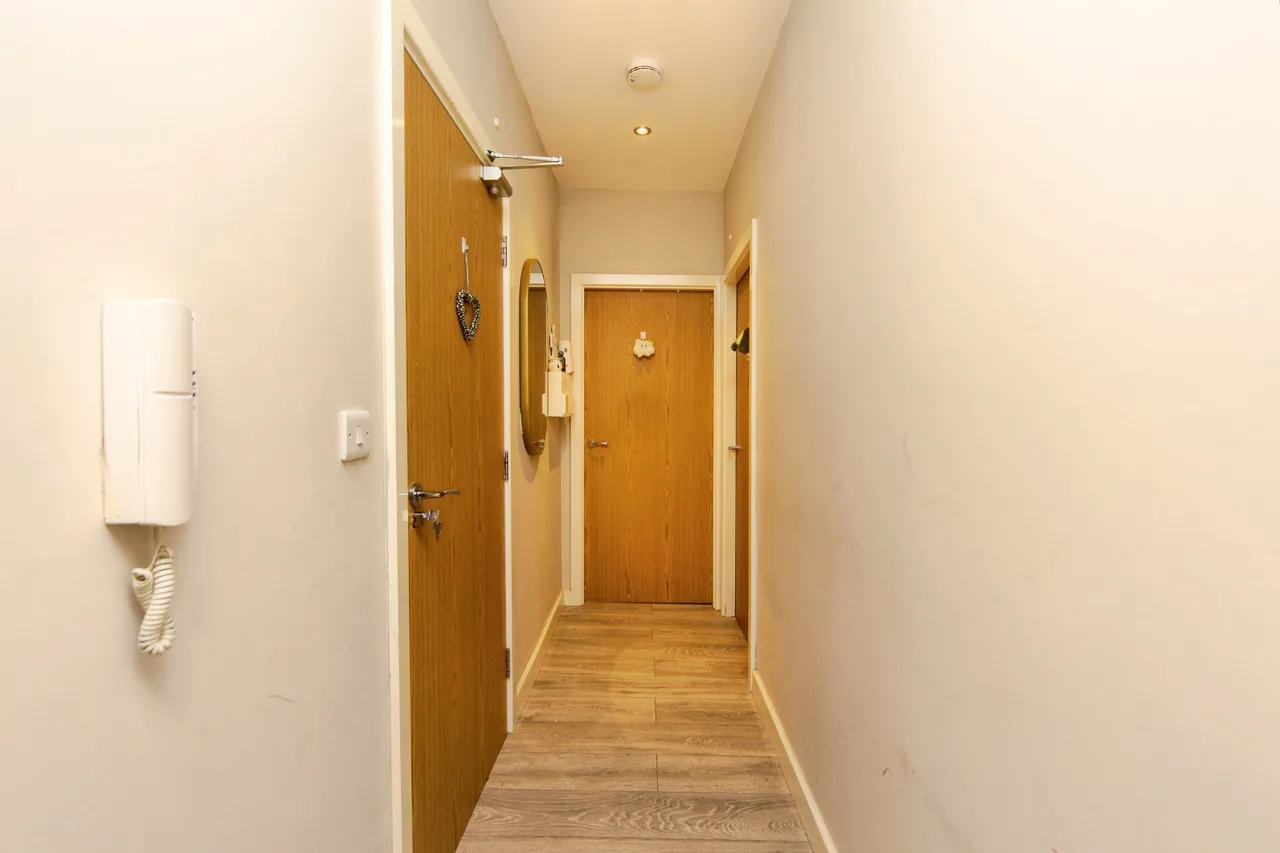 East Lane, Runcorn, WA7, photo 10