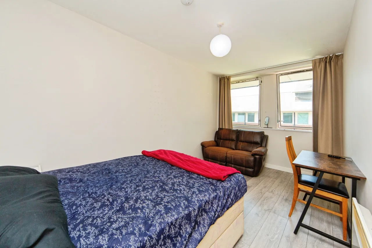 East Lane, Runcorn, WA7, photo 7