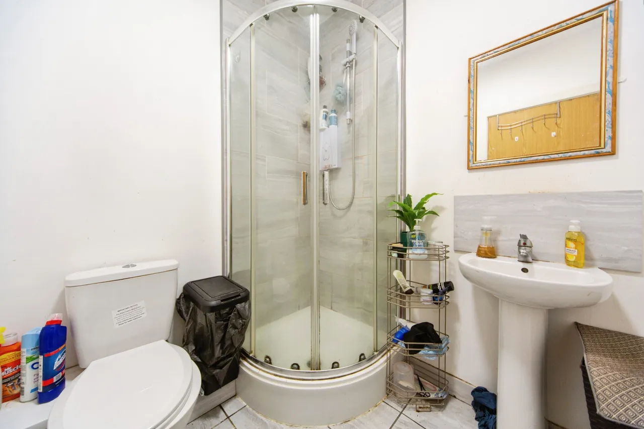 East Lane, Runcorn, WA7, photo 11