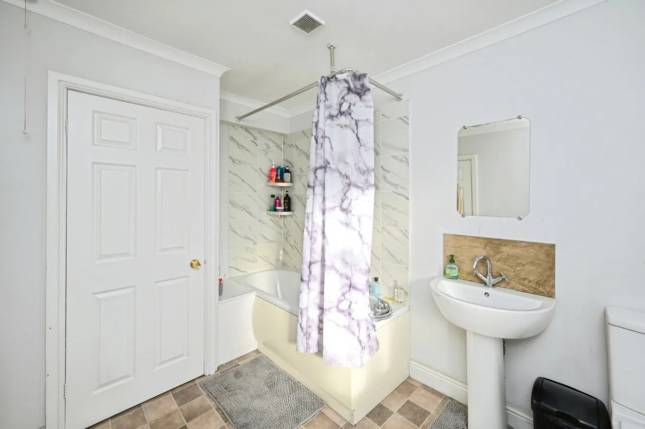 Carter Lane, Mansfield, Nottinghamshire, NG18, photo 14