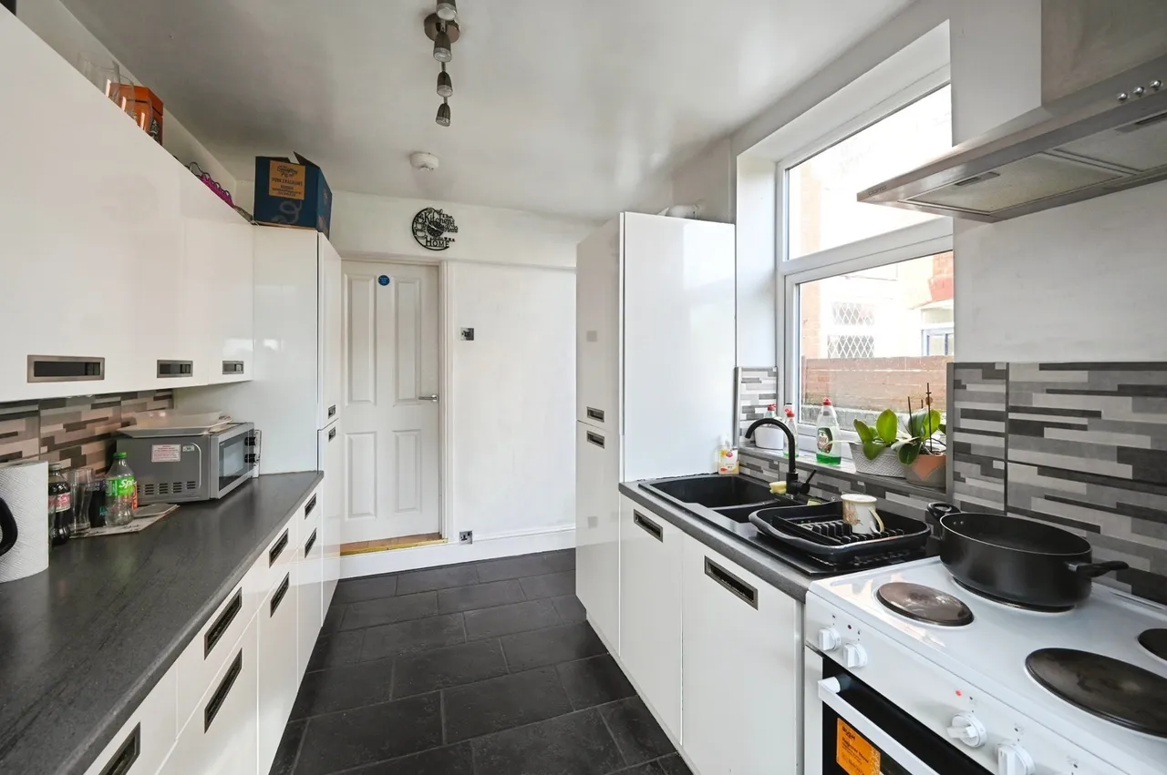 Carter Lane, Mansfield, Nottinghamshire, NG18, photo 6