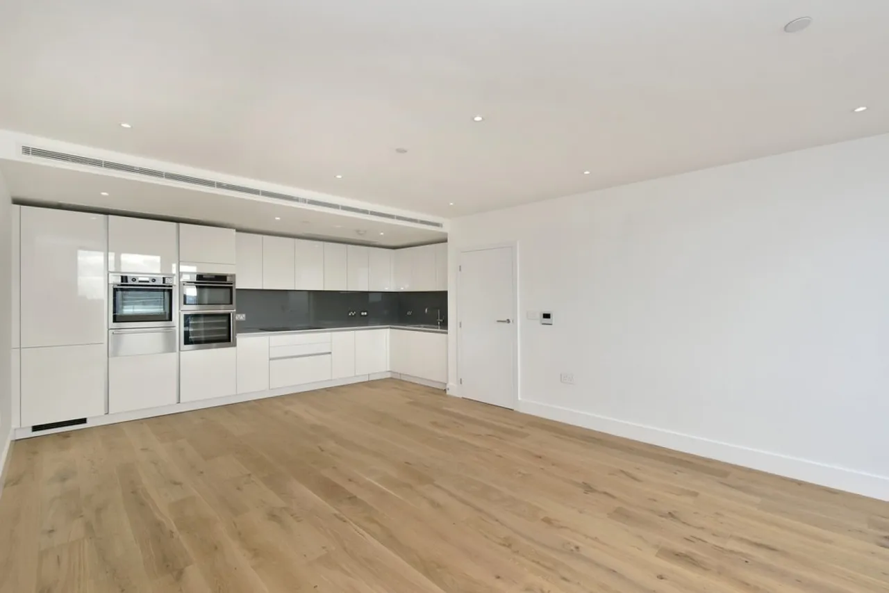 Lombard Wharf, Battersea, photo 5