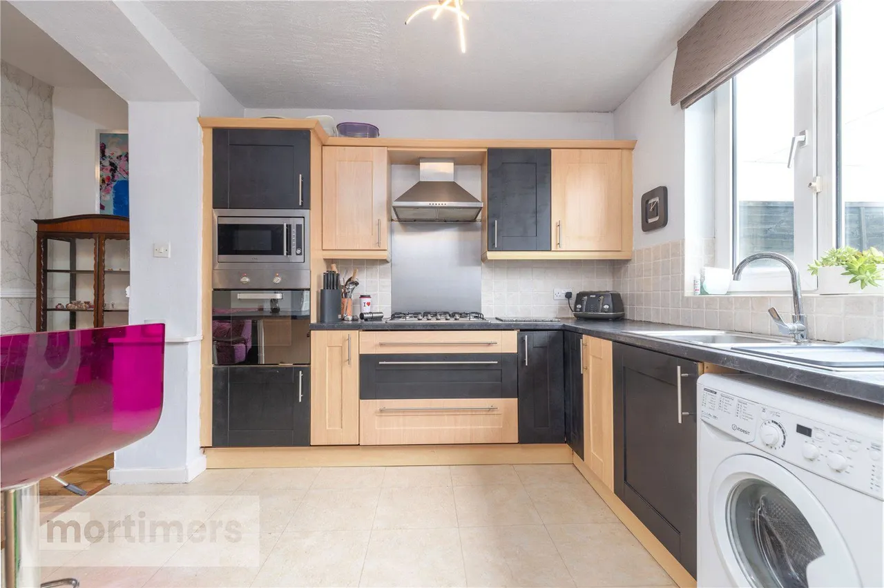 Moss Hall Road, Accrington, BB5, photo 10