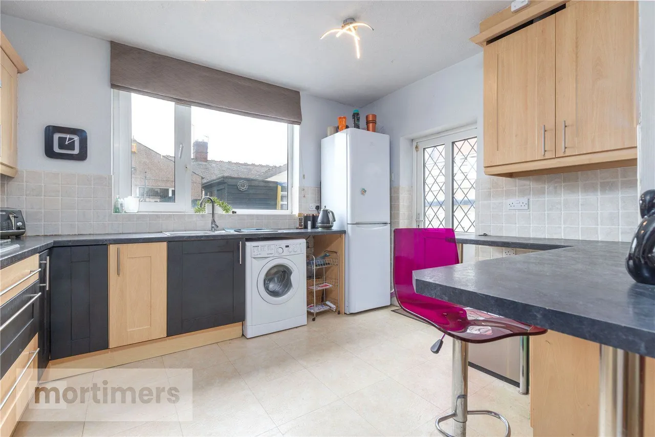 Moss Hall Road, Accrington, BB5, photo 9