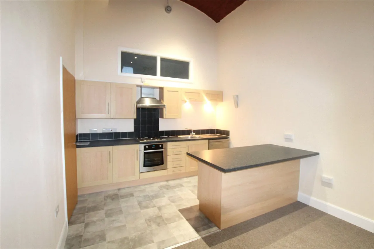 Savile Street, Milnsbridge, HD3, photo 8