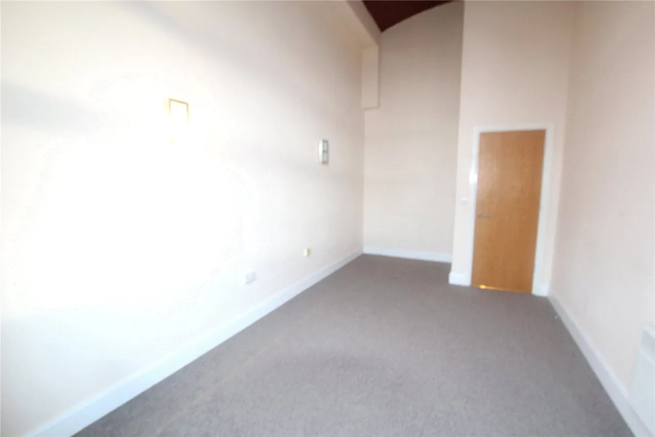 Savile Street, Milnsbridge, HD3, photo 10
