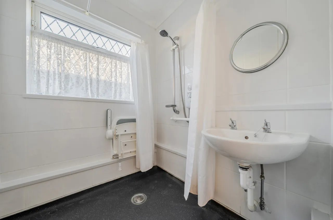 Arnside Close, Sompting, BN15, photo 9