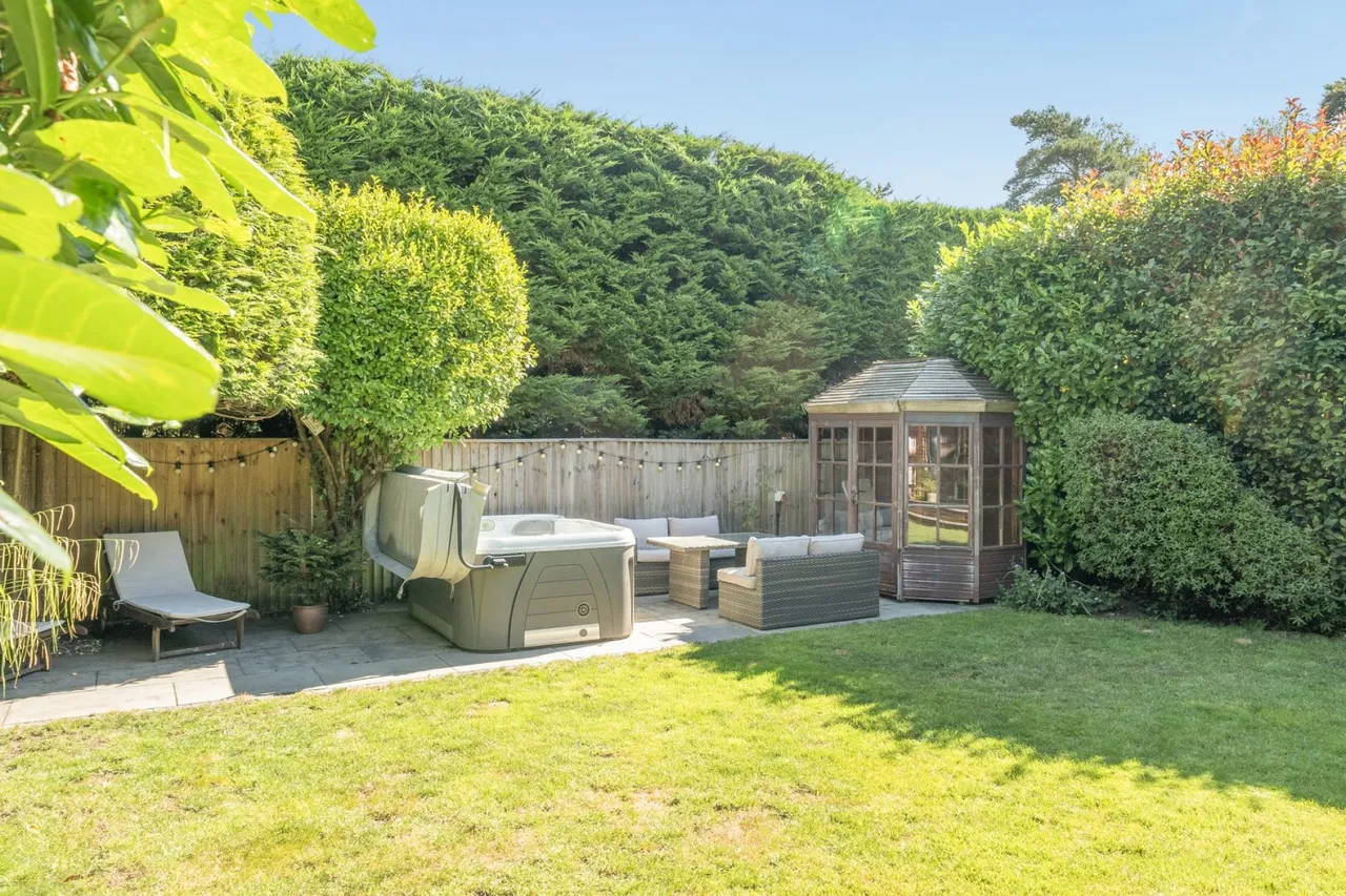 Rhinefield Close, Brockenhurst, SO42, photo 20