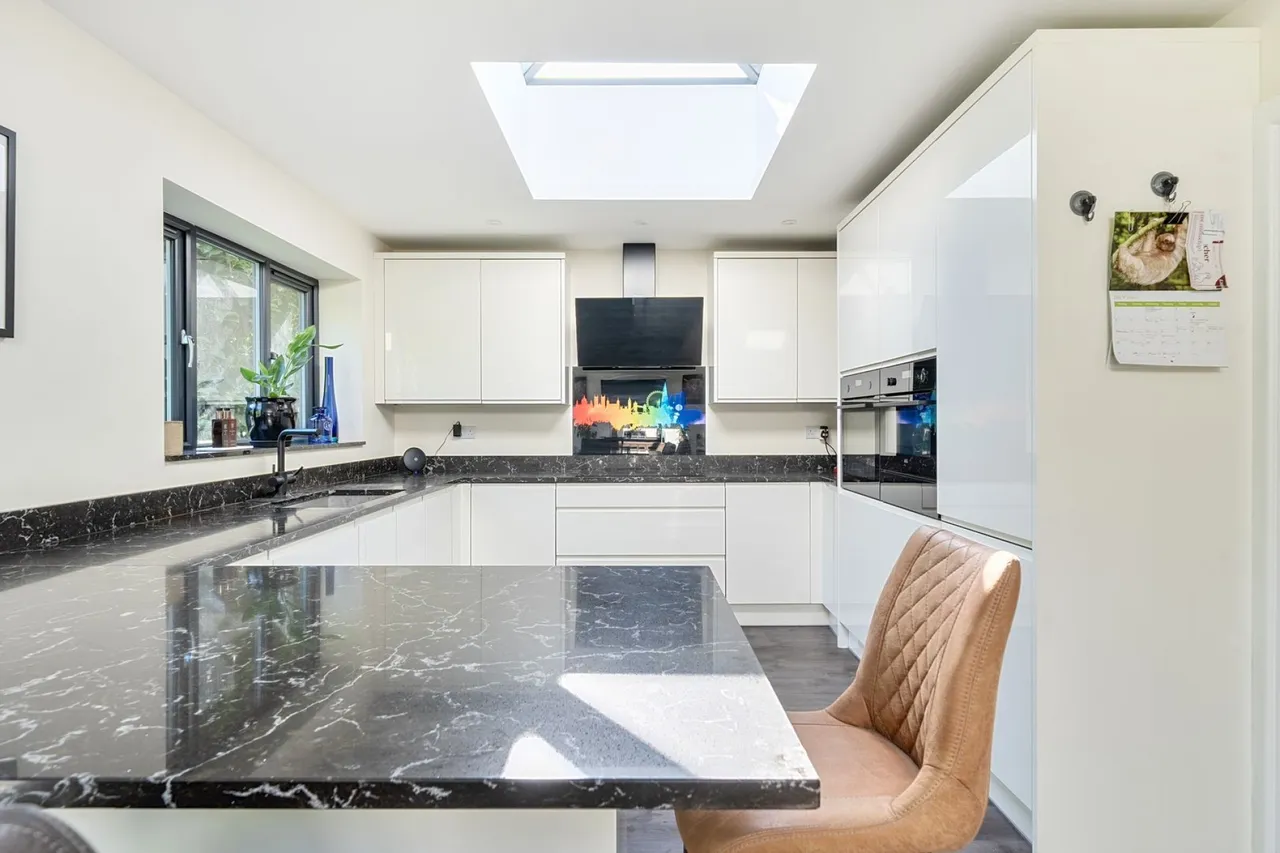 Rhinefield Close, Brockenhurst, SO42, photo 9
