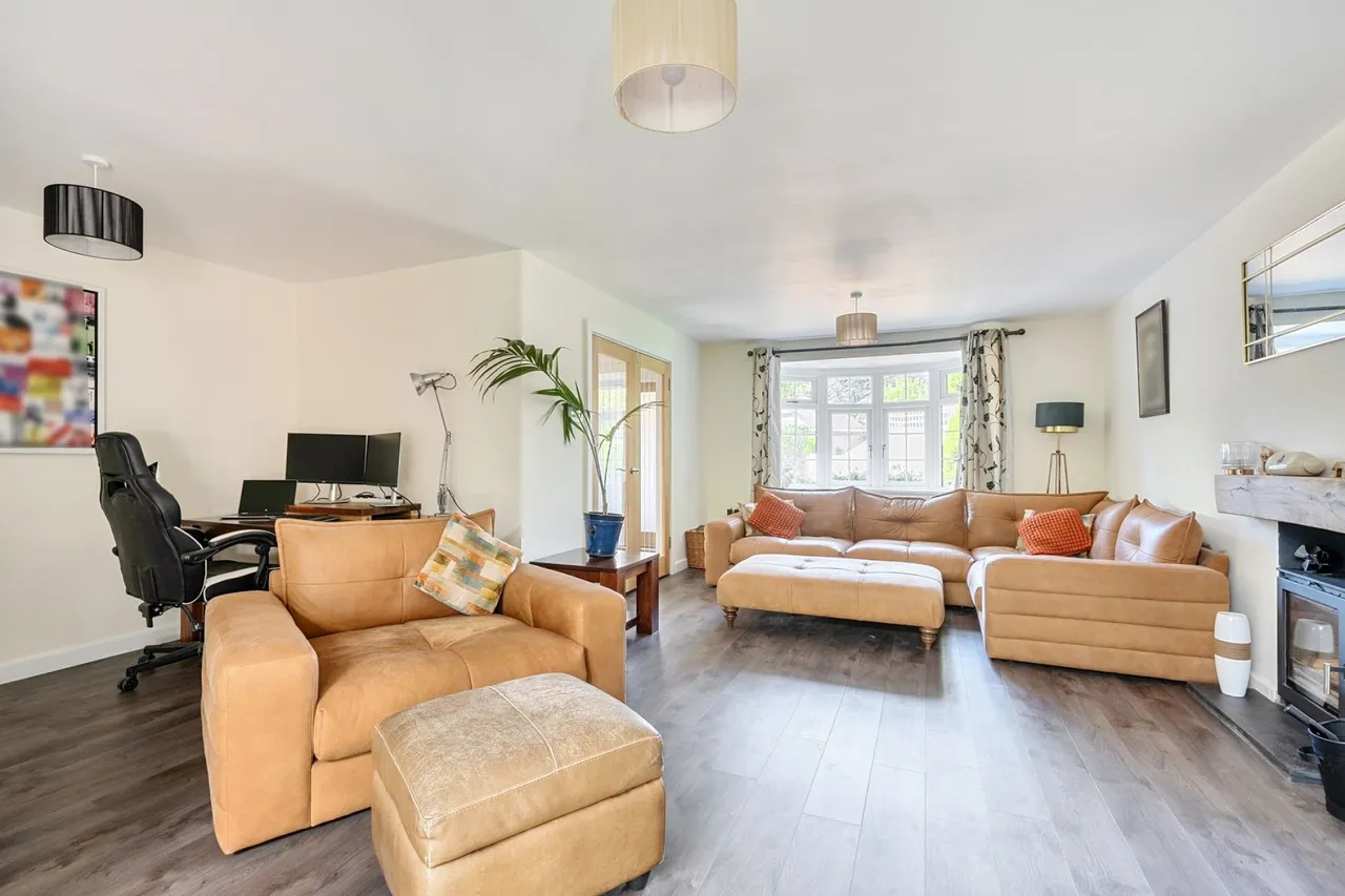 Rhinefield Close, Brockenhurst, SO42, photo 4