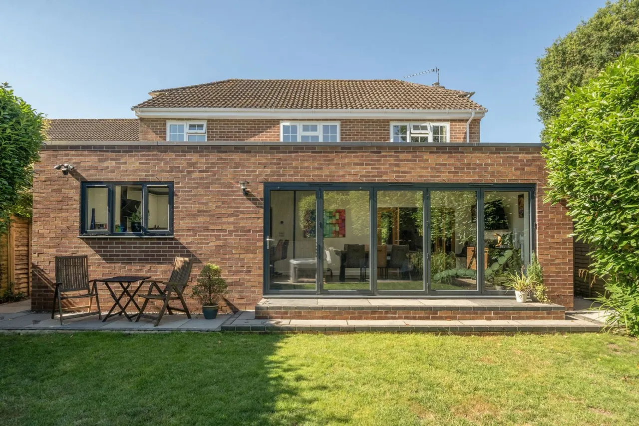 Rhinefield Close, Brockenhurst, SO42, photo 21