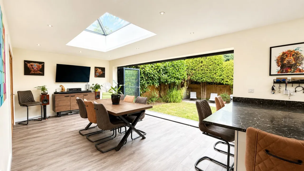 Rhinefield Close, Brockenhurst, SO42, photo 2