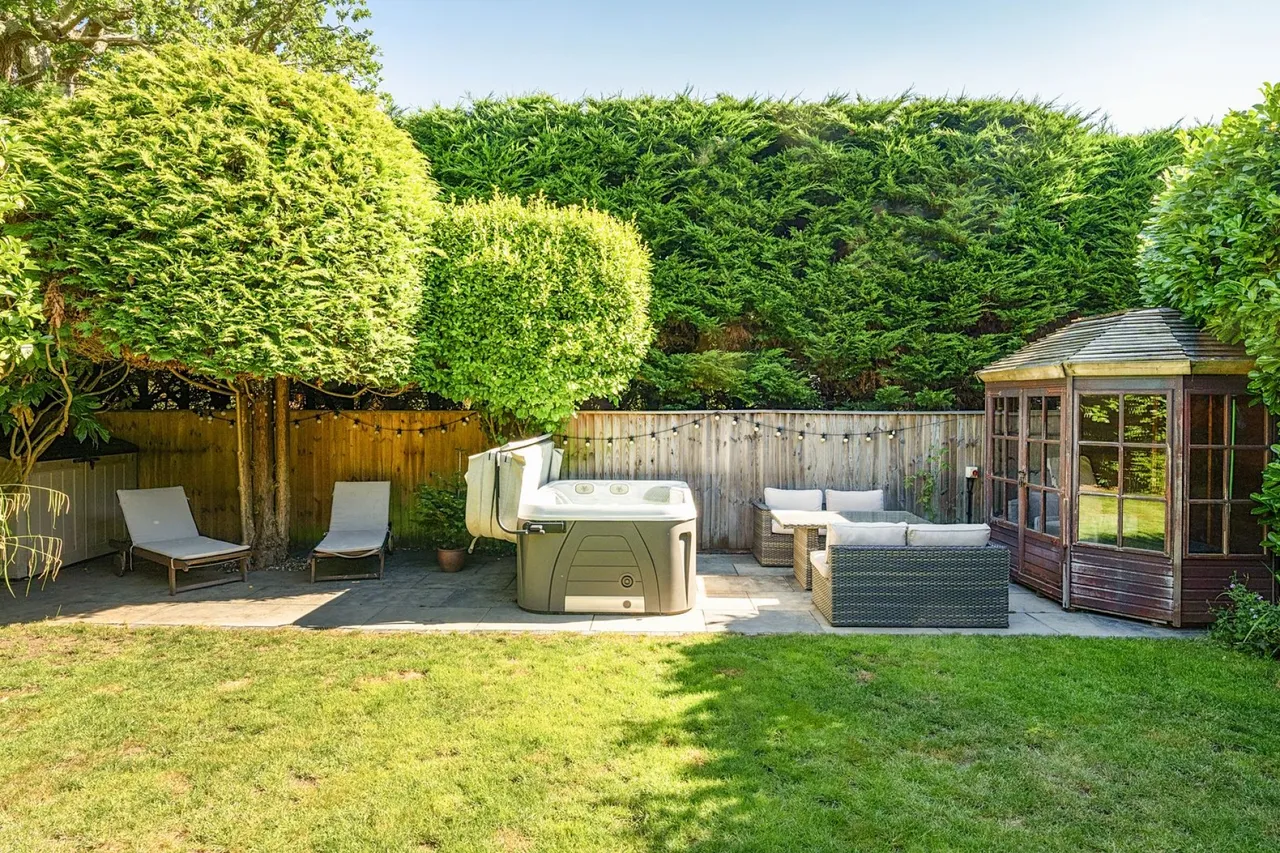 Rhinefield Close, Brockenhurst, SO42, photo 5