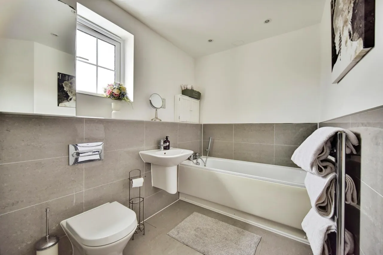 Clarence Way, Kings Hill, ME19, photo 18