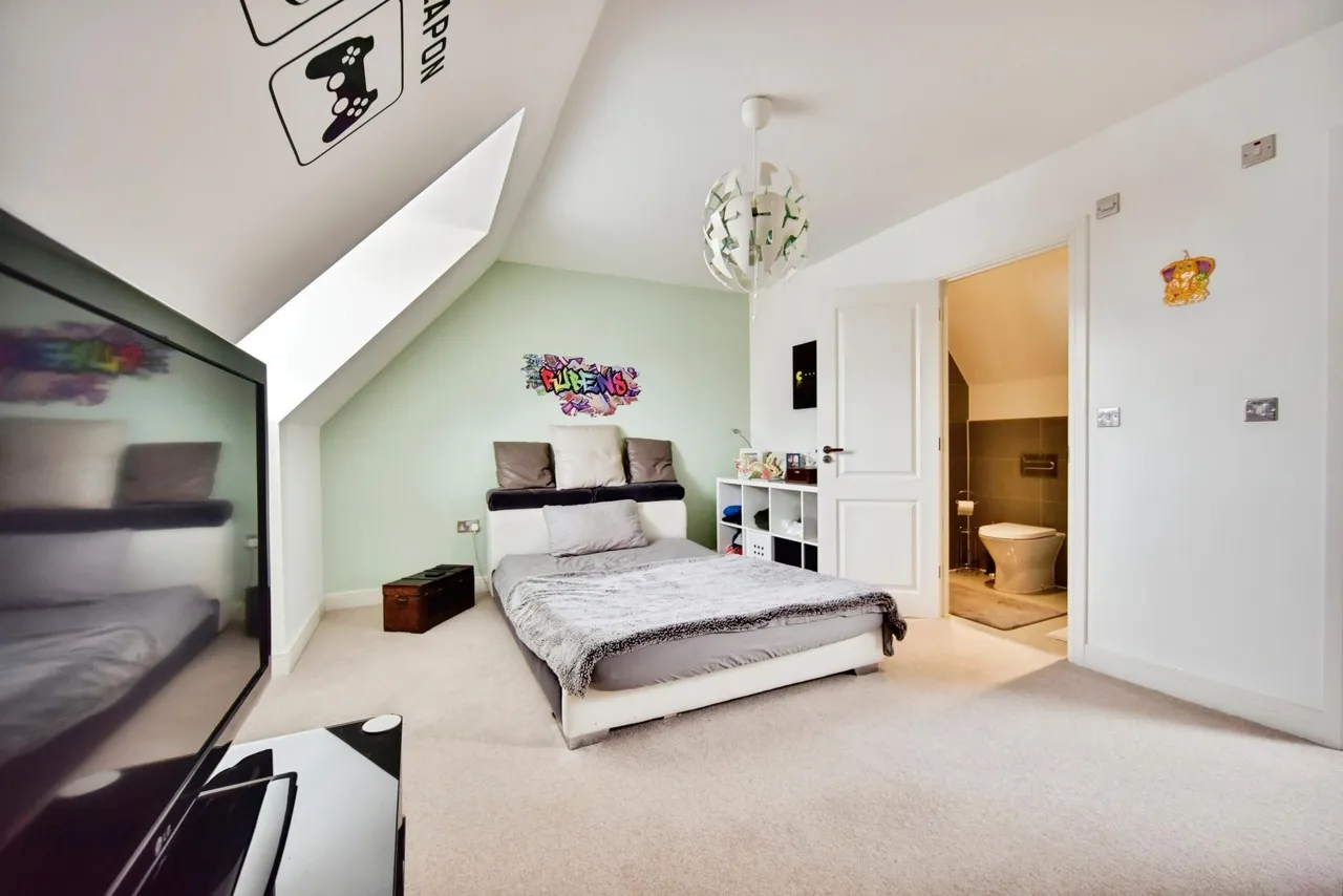 Clarence Way, Kings Hill, ME19, photo 10