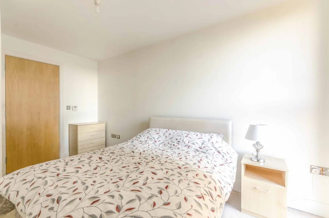 503 Streamlight Tower, 9 Province Square, London, photo 6