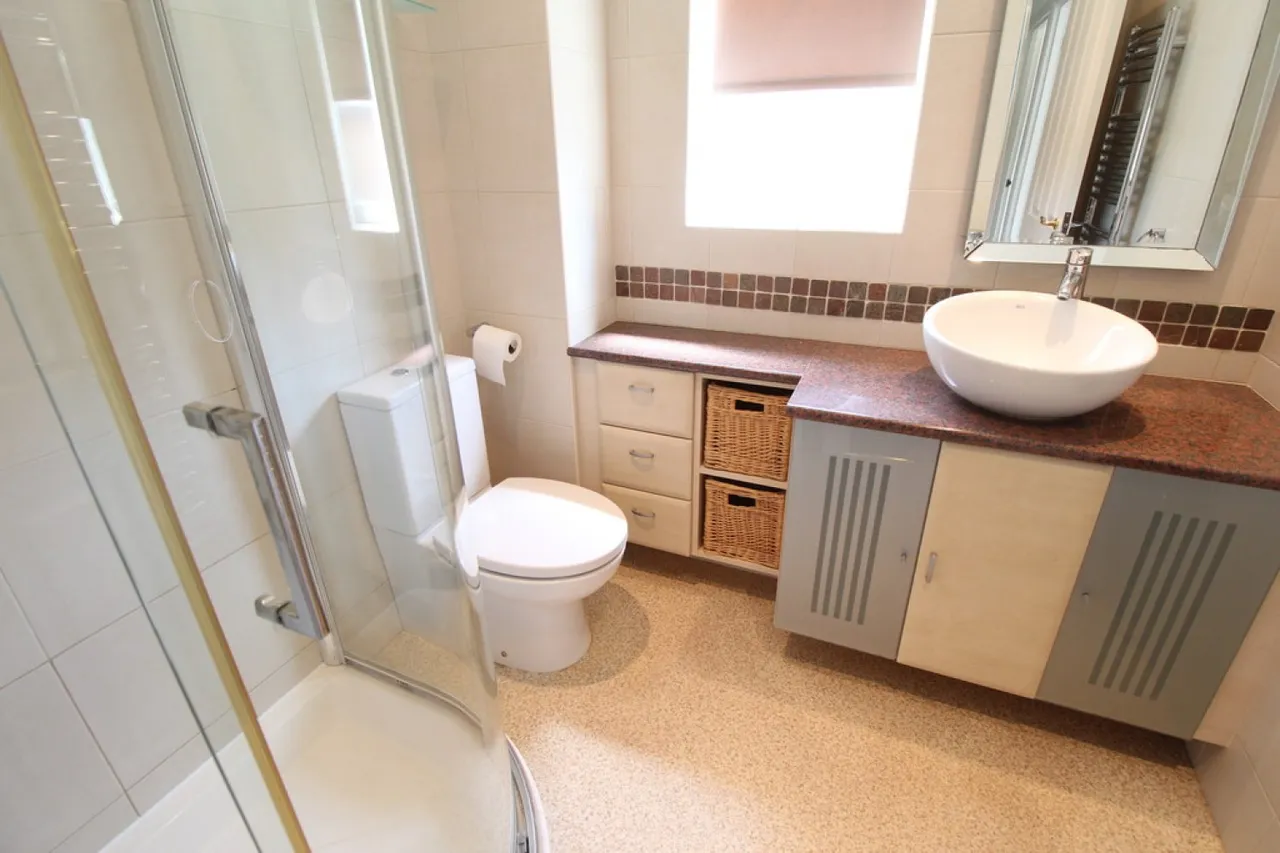 Appledown Drive, Bury St Edmunds, IP32, photo 8