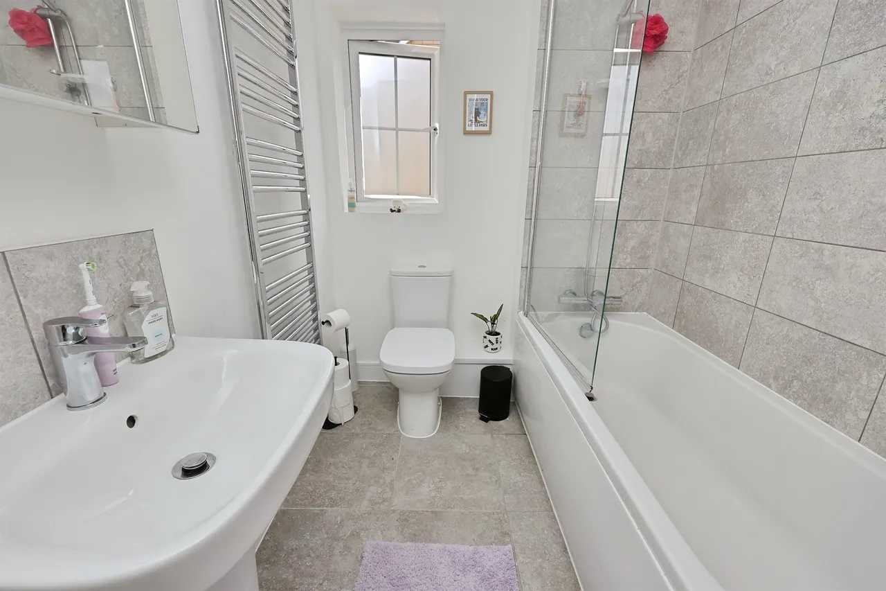 Turner Crescent, Postwick, NR13, photo 14
