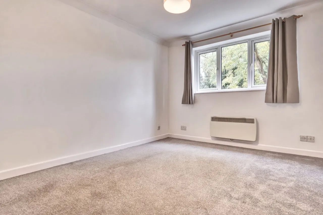 London Road, High Wycombe, HP11, photo 3