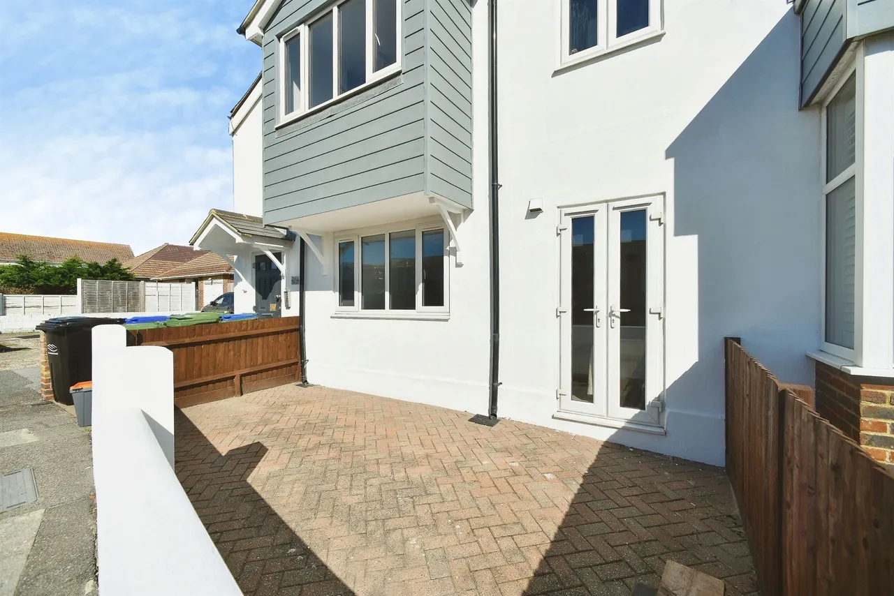 South Coast Road, Peacehaven, BN10, photo 2