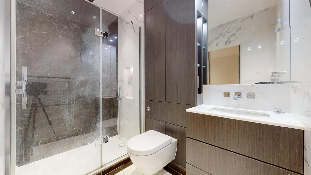 Kew Bridge Road, Brentford, TW8, photo 7