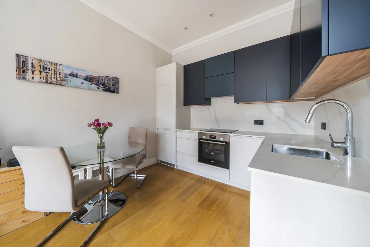 Madeley Road, London, W5, photo 11