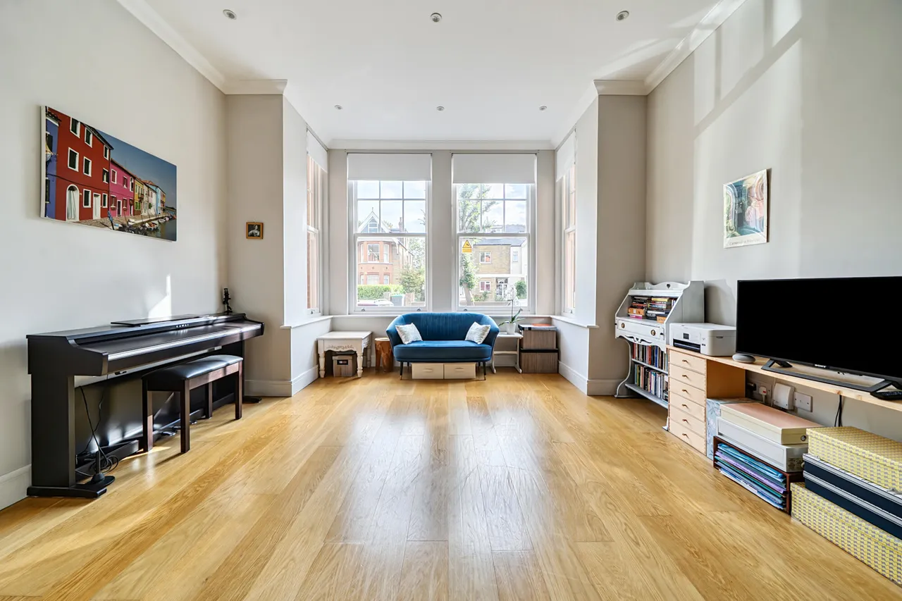 Madeley Road, London, W5, photo 2