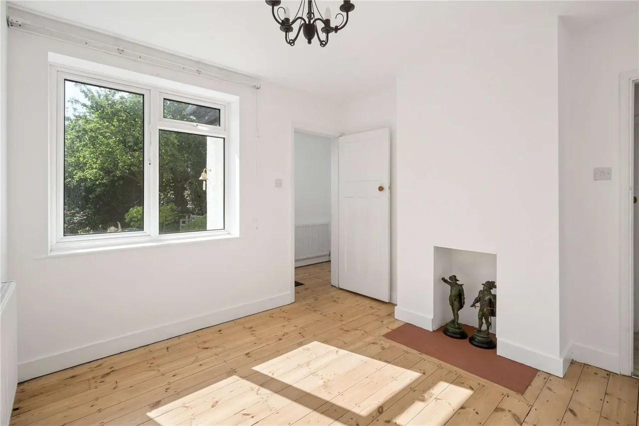 Grimsdells Lane, Amersham, Buckinghamshire, HP6 6HF, photo 6