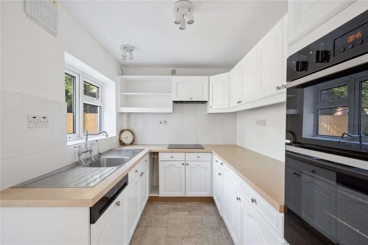 Grimsdells Lane, Amersham, Buckinghamshire, HP6 6HF, photo 8