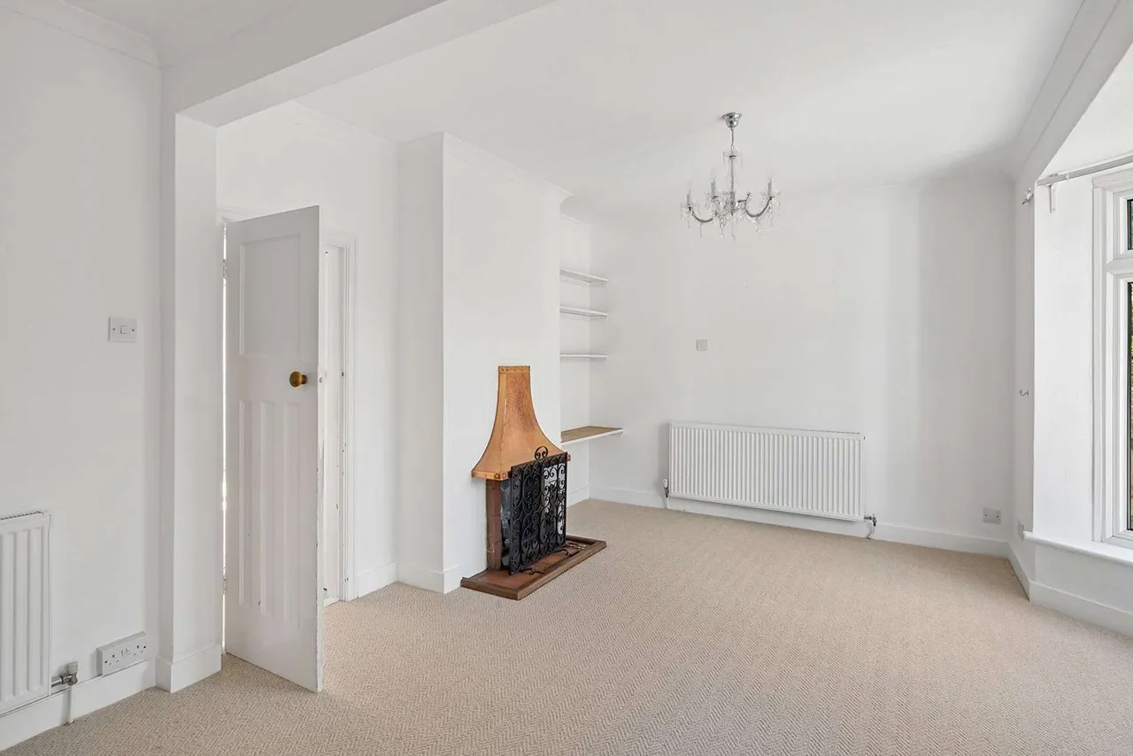 Grimsdells Lane, Amersham, Buckinghamshire, HP6 6HF, photo 3