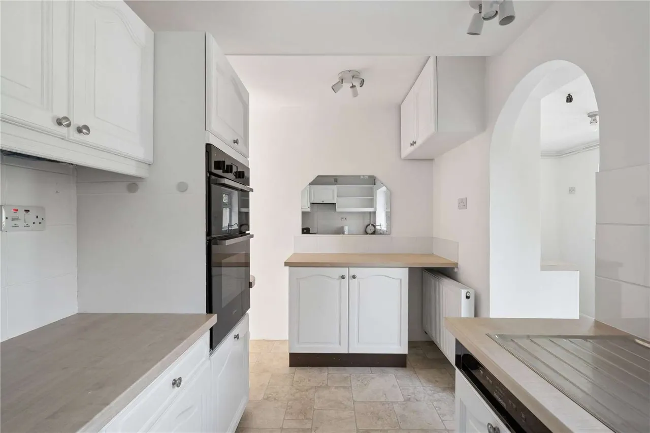 Grimsdells Lane, Amersham, Buckinghamshire, HP6 6HF, photo 9