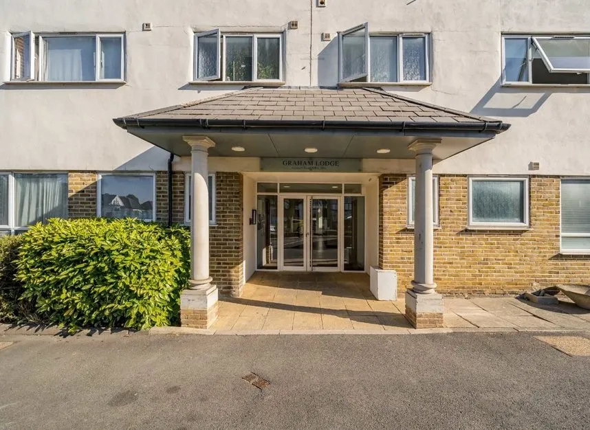 Graham Road, Hendon, NW4, photo 11