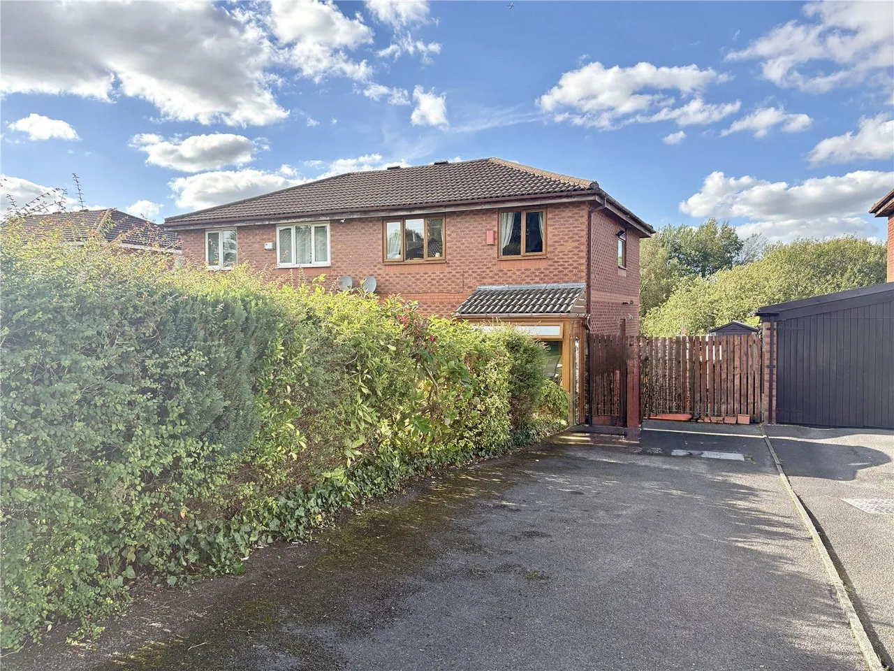 3 bed house for sale, Fontwell Lane, Derker, OL1