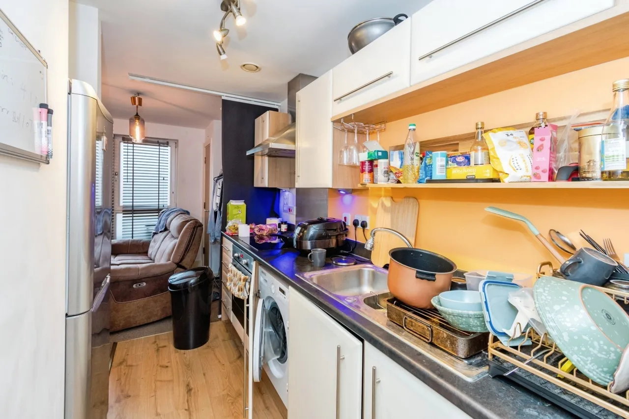 Suttones Place, Southampton, SO15, photo 3
