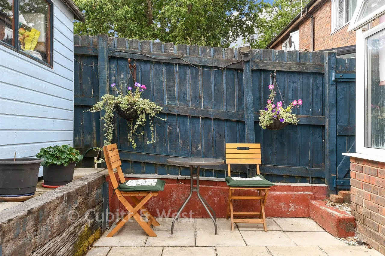Foxley Close, Redhill, RH1, photo 11