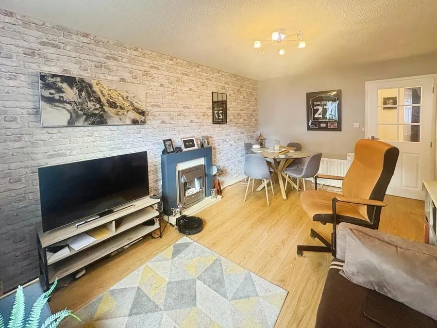 Victoria Mews, Saltisford, CV34, photo 2